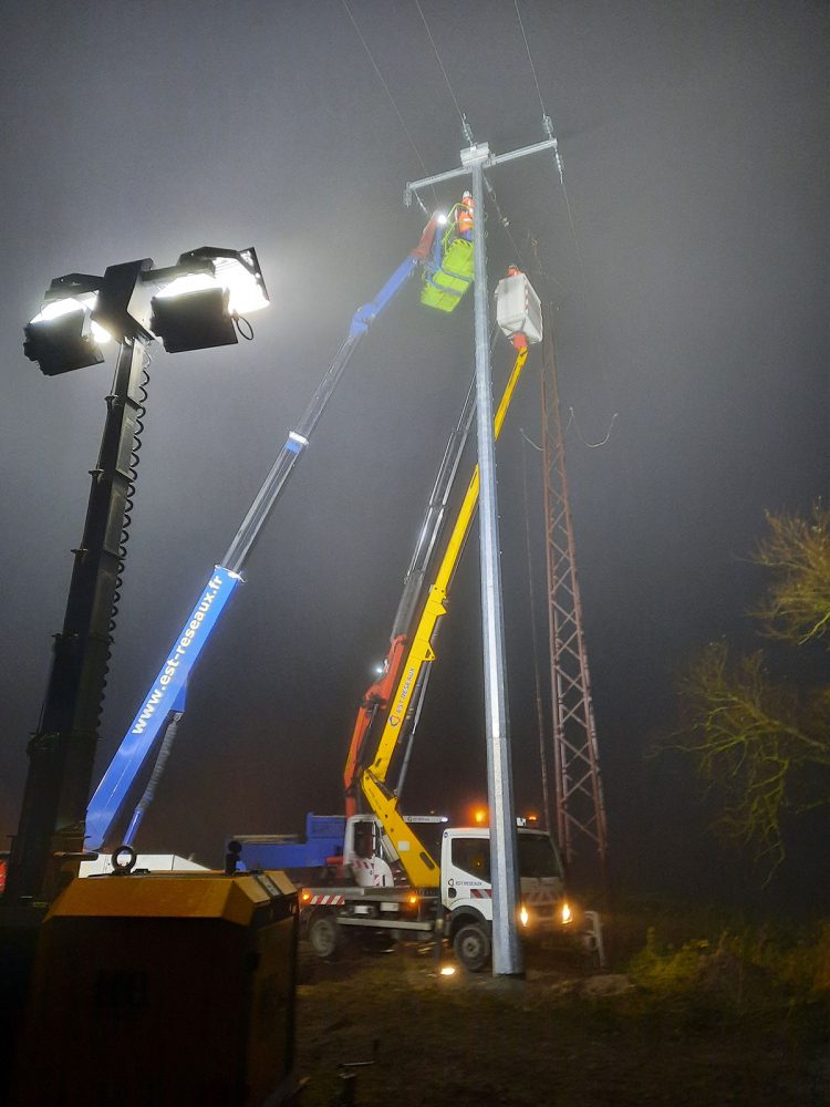 Est-reseaux-pylones-et-poteaux-de-grande-hauteur-3