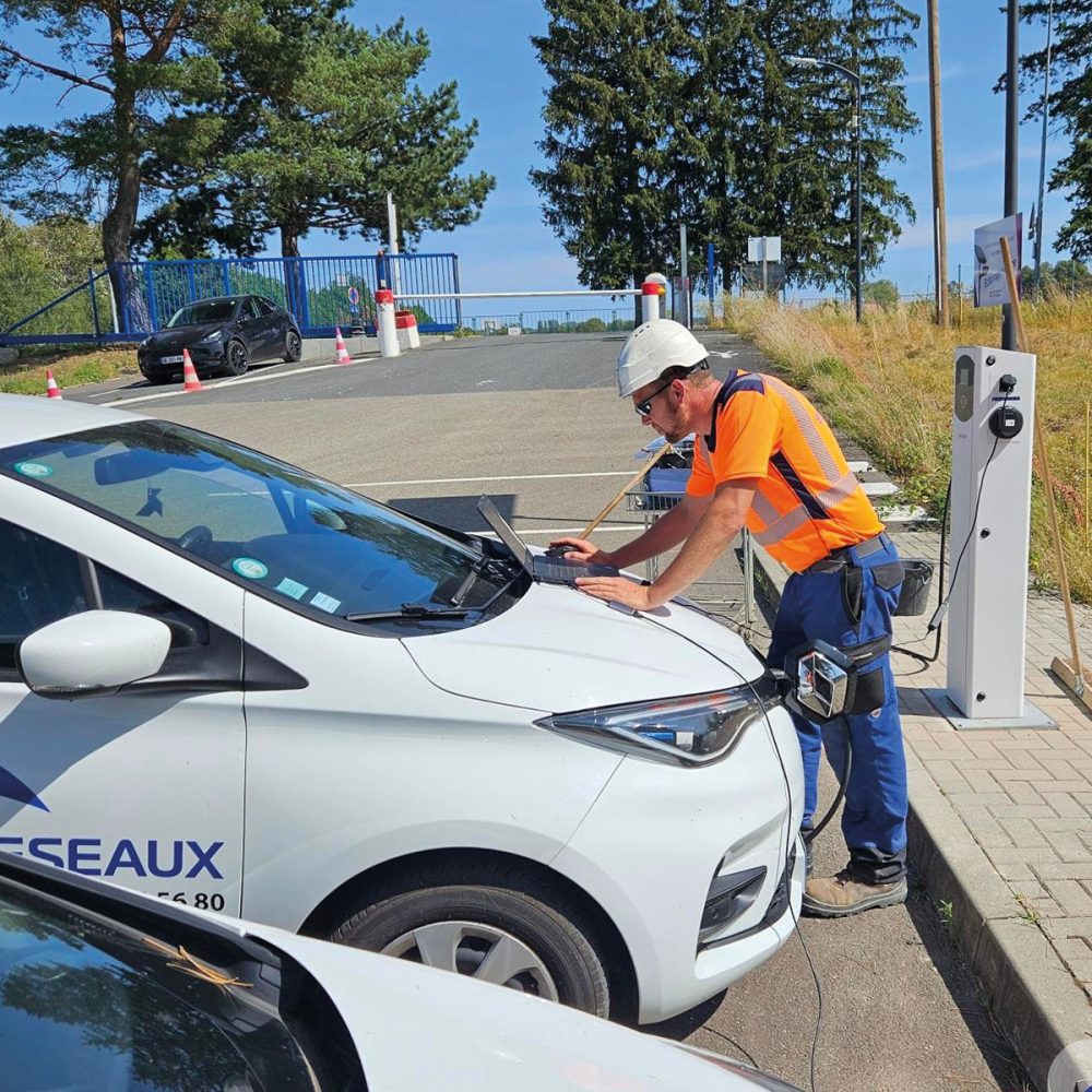 est-reseaux-borne-de-recharge-vehicules-electriques-irve-5